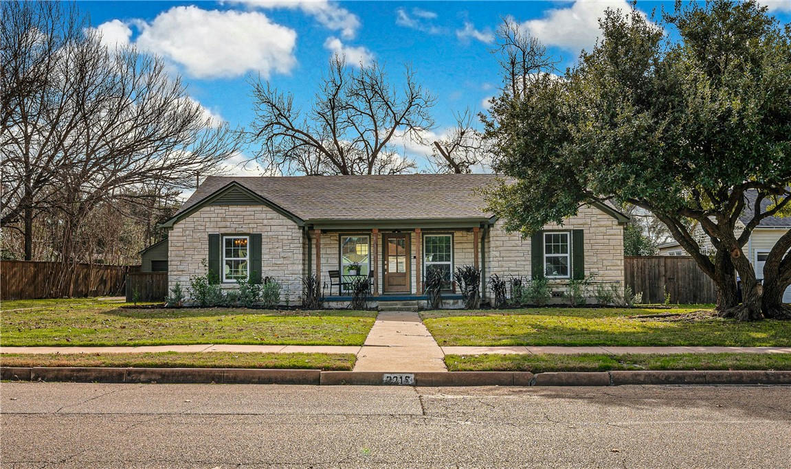 3218 CUMBERLAND AVE, WACO, TX 76707, photo 1 of 100