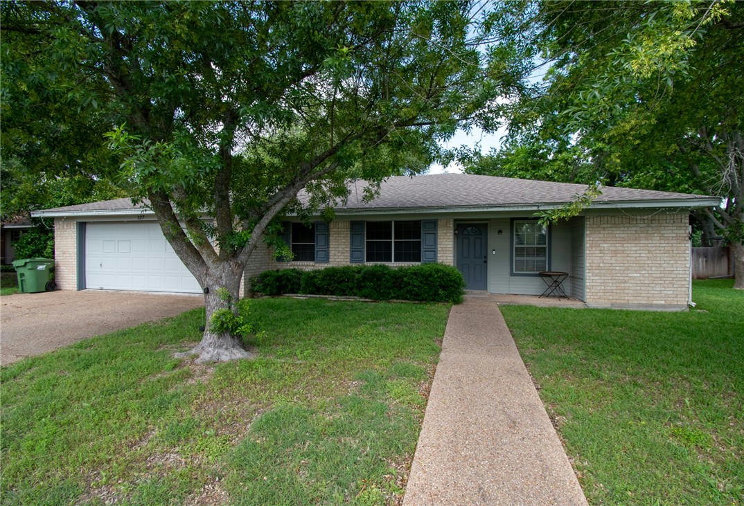 127 MARYLEE DR, HEWITT, TX 76643, photo 1 of 21